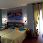 Hotel Arnal Escalona