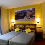 Arnal Hotel 3*