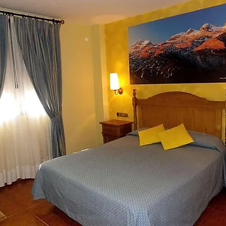 Arnal Hotell