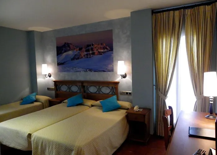 Hotel Arnal Escalona